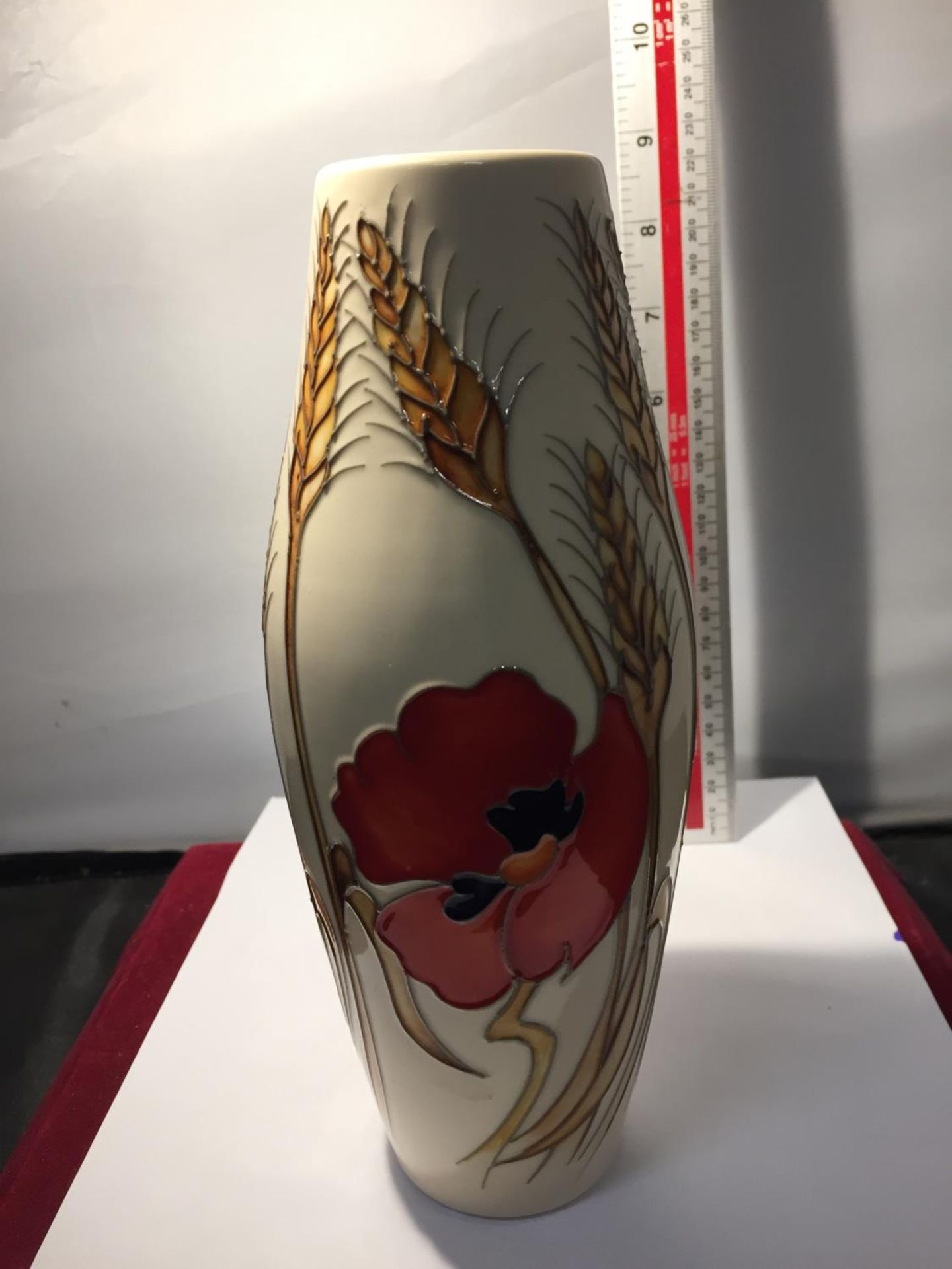 A MOORCROFT HARVEST POPPY VASE 8 INCHES TALL - Image 3 of 3