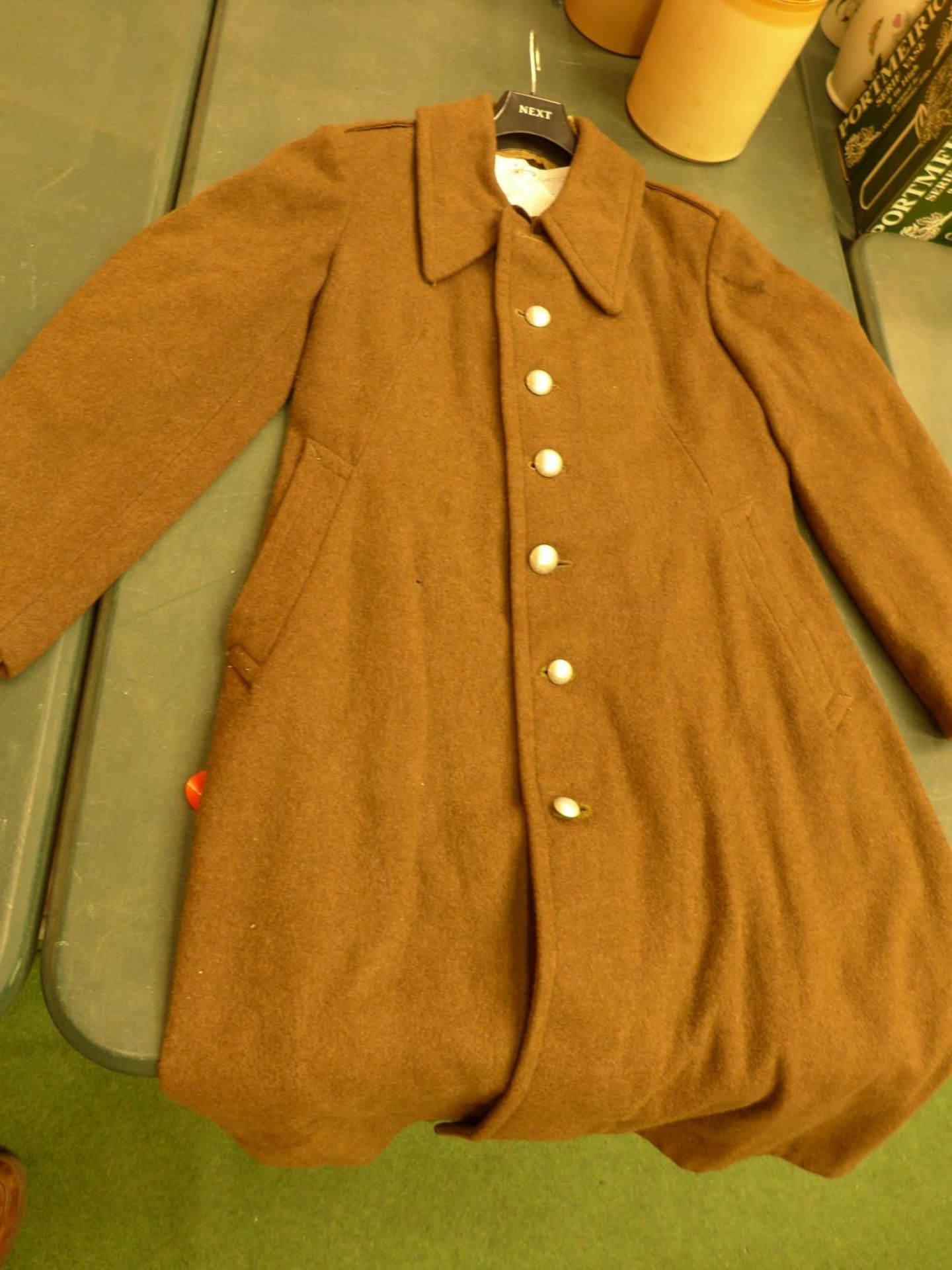 A FRENCH ARMY TUNIC AND A FRENCH ARMY GREAT COAT, SIZE 38-40" CHEST, 18" ARMPITS TO CUFF - Image 4 of 8