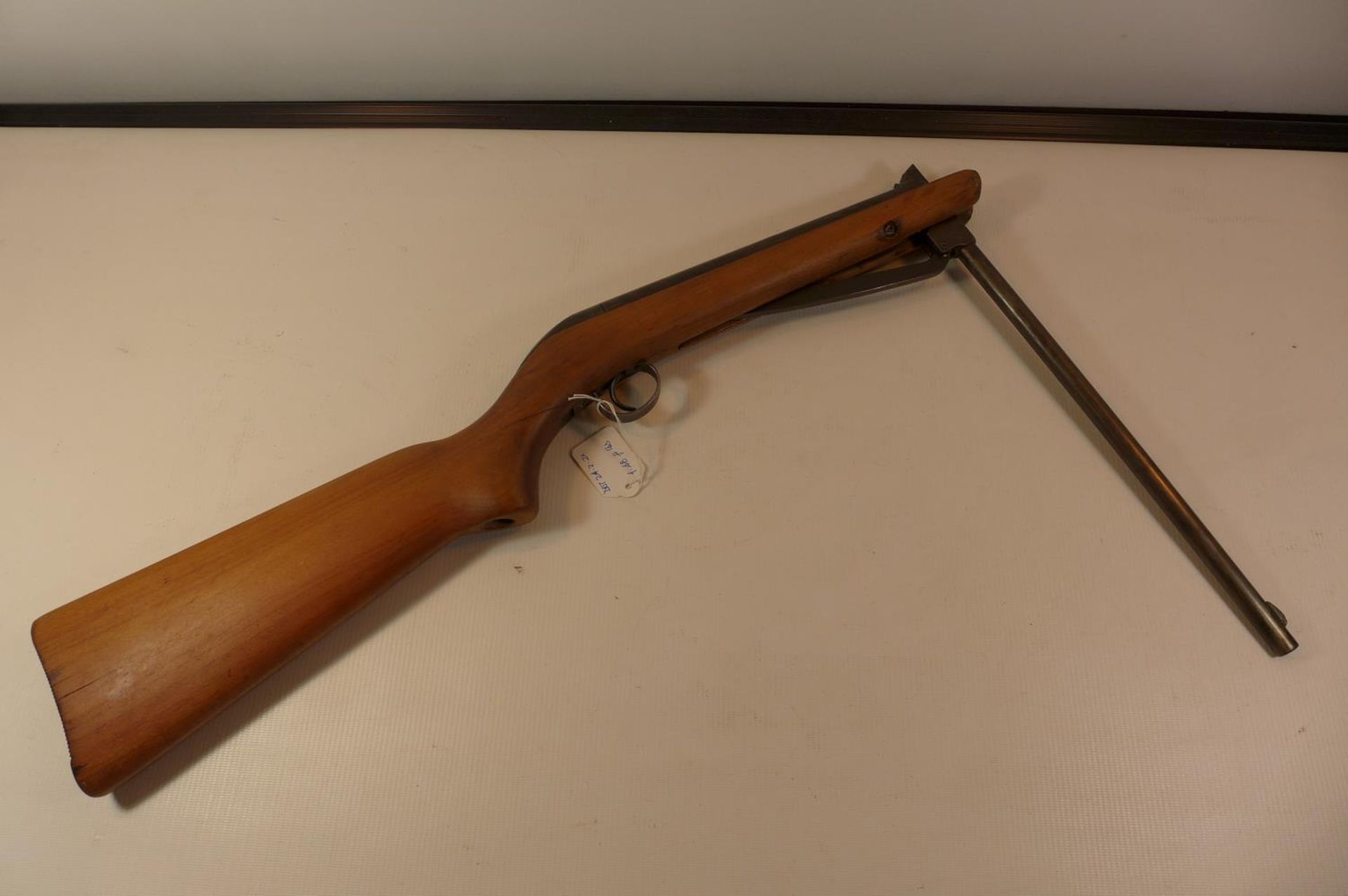 A 177 CALIBRE AIR RIFLE, WITH 38CM BARREL MARKED A65 - Image 5 of 5