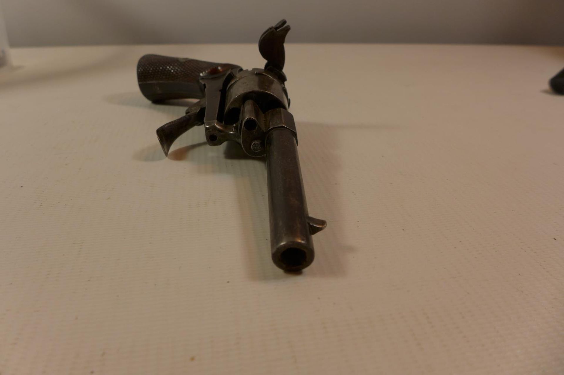 A SIX SHOT PIN FIRE REVOLVER WITH 8.5CM BARREL, A/F - Image 4 of 7