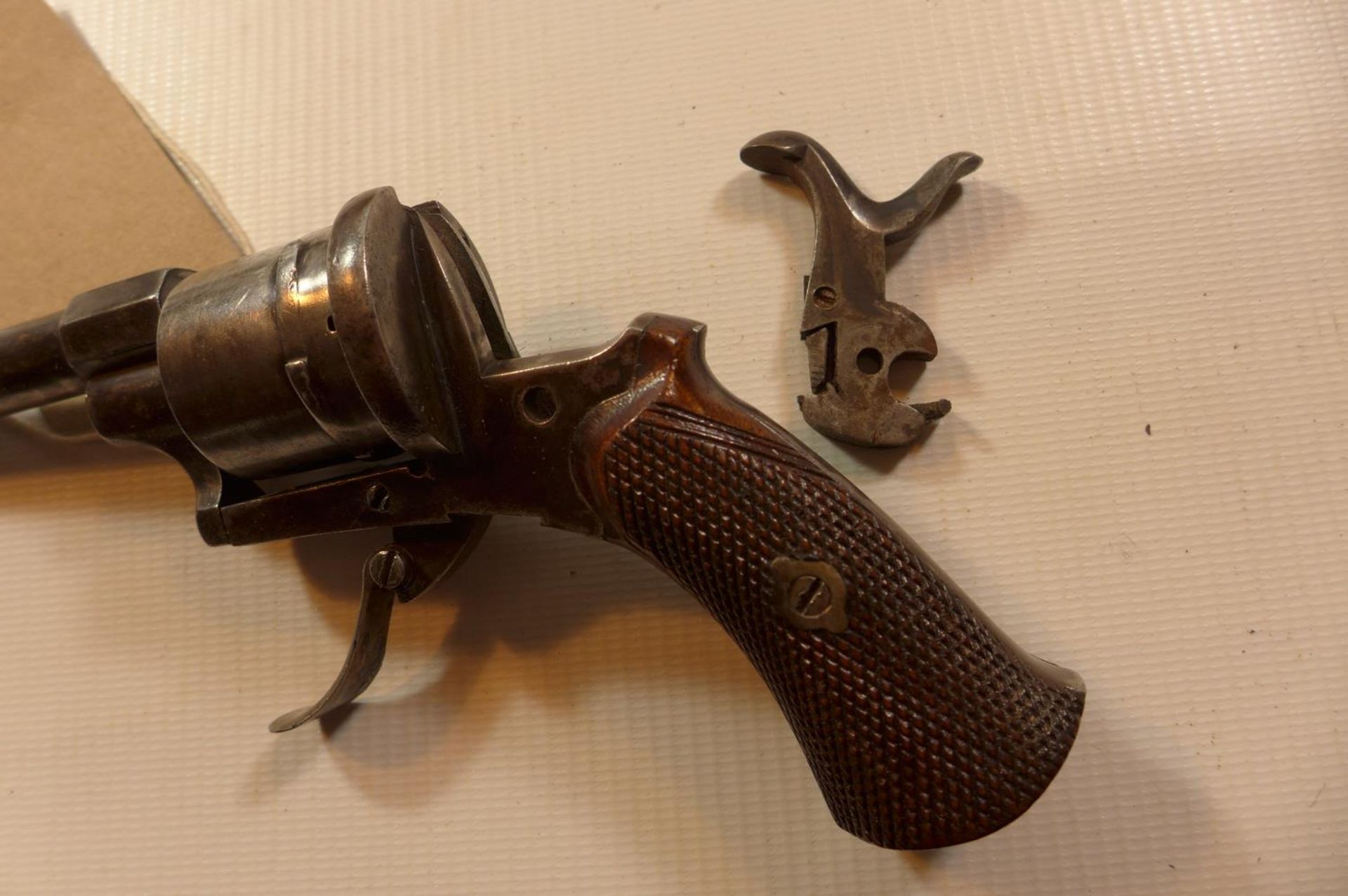 A SIX SHOT PIN FIRE REVOLVER WITH 8.5CM BARREL, A/F - Image 5 of 7