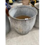 A VINTAGE GALVANISED DOLLY TUB