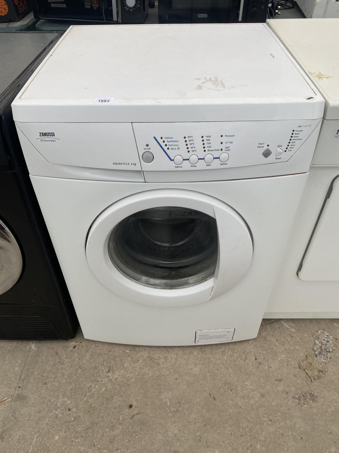 A WHITE ZANUSSI 6KG WASHING MACHINE BELIEVED IN WORKING ORDER BUT NO WARRANTY