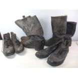A PAIR OF WORLD WAR II BRITISH ARMY JACK BOOTS DATED 1943/4 , SIZE 11, FURTHER WEIGHTED BOOTS ETC