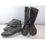 TWO PAIRS OF BLACK LEATHER WORLD WAR II BRITISH ARMY JACK BOOTS , SIZE 11