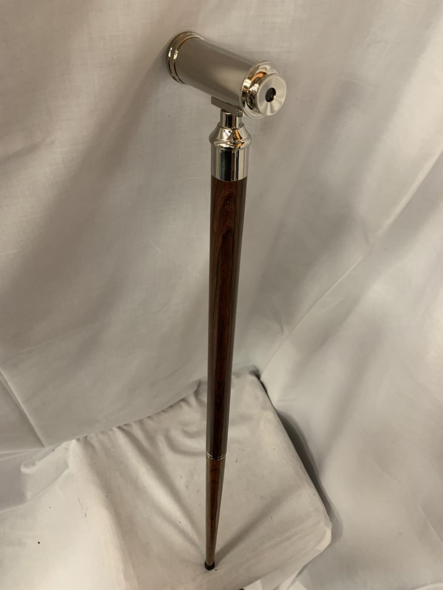 A WALKING STICK WITH A TELESCOPE HANDLE - Image 4 of 4