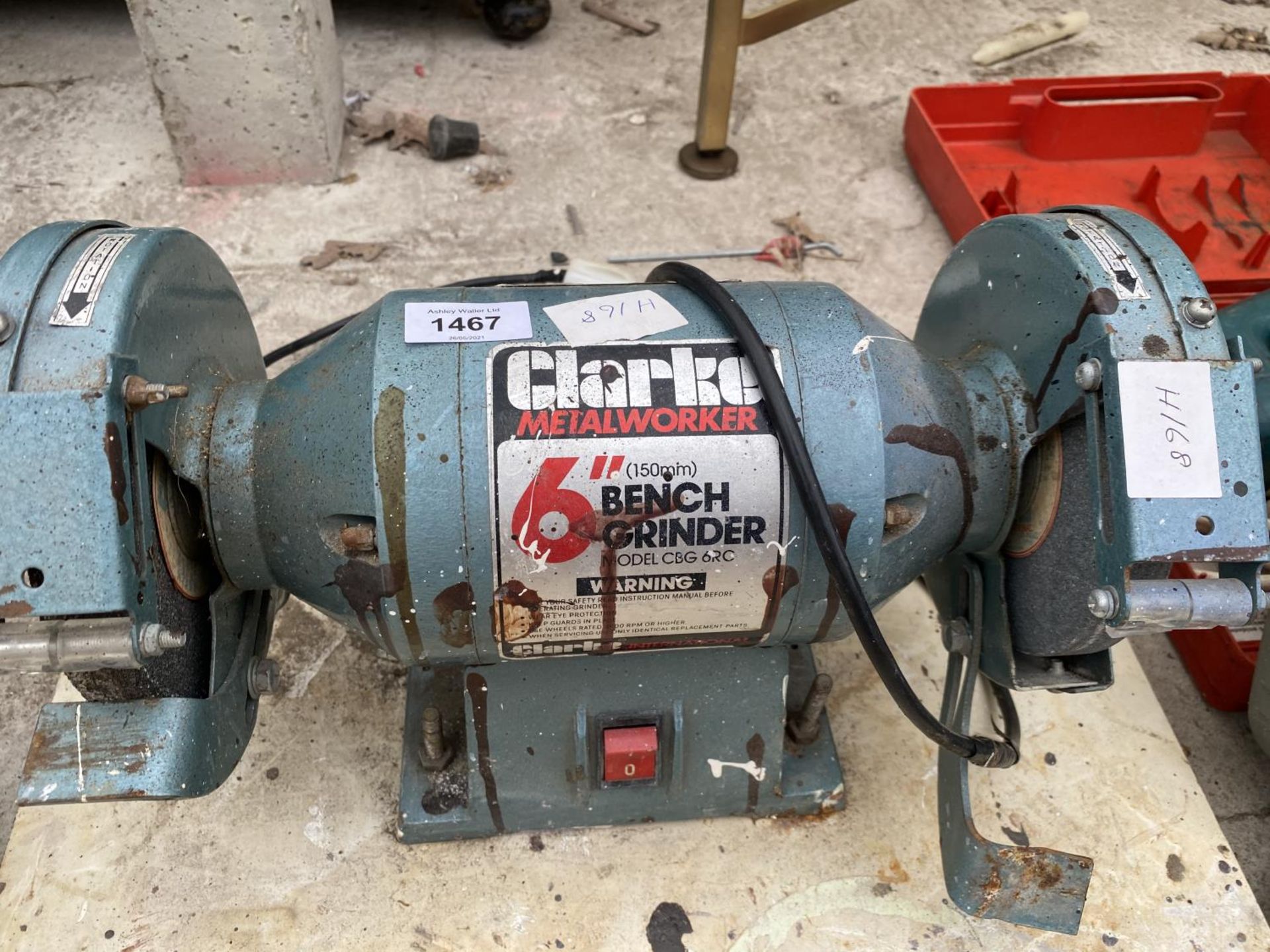 A CLARKE METAL WORK 6" BENCH GRINDER - Image 2 of 2