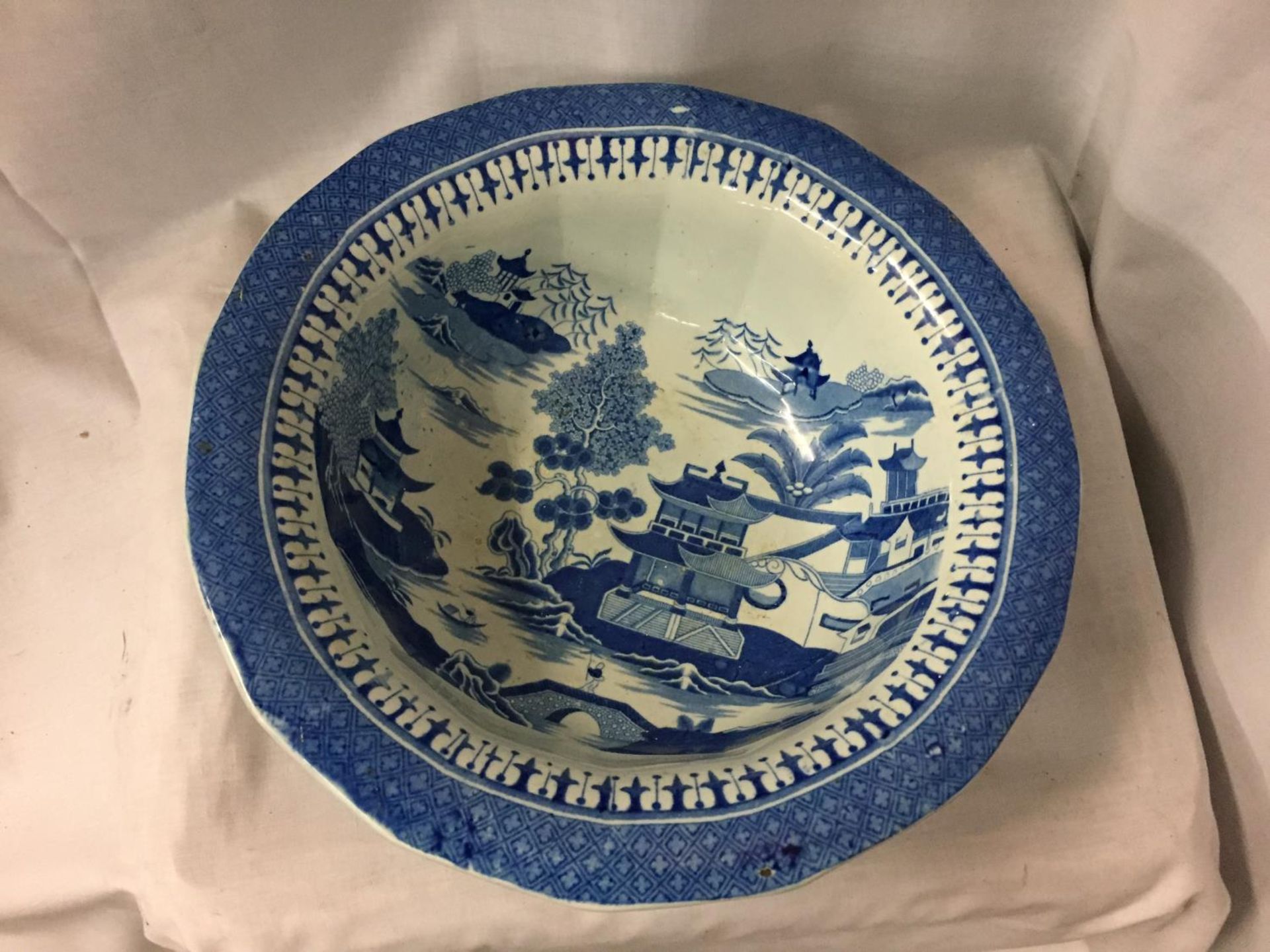 A VICTORIAN BLUE AND WHITE BOWL