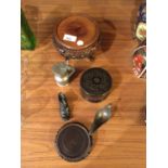 WOOD AND METAL ITEMS TO INCLUDE AN ORNATELY CARVED FOUR LEGGED WOODEN STAND (A/F), A WOODEN LAQUERED