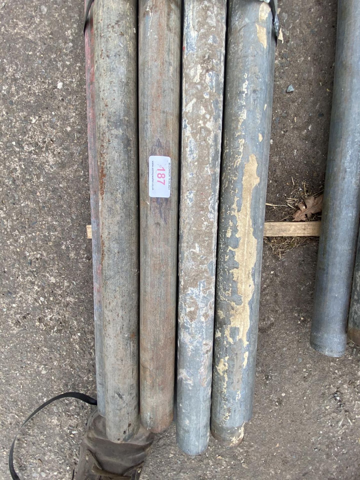 10 SCAFFOLD PIPES LONGEST 15' 3" SHORTEST 13'11" - Image 2 of 2