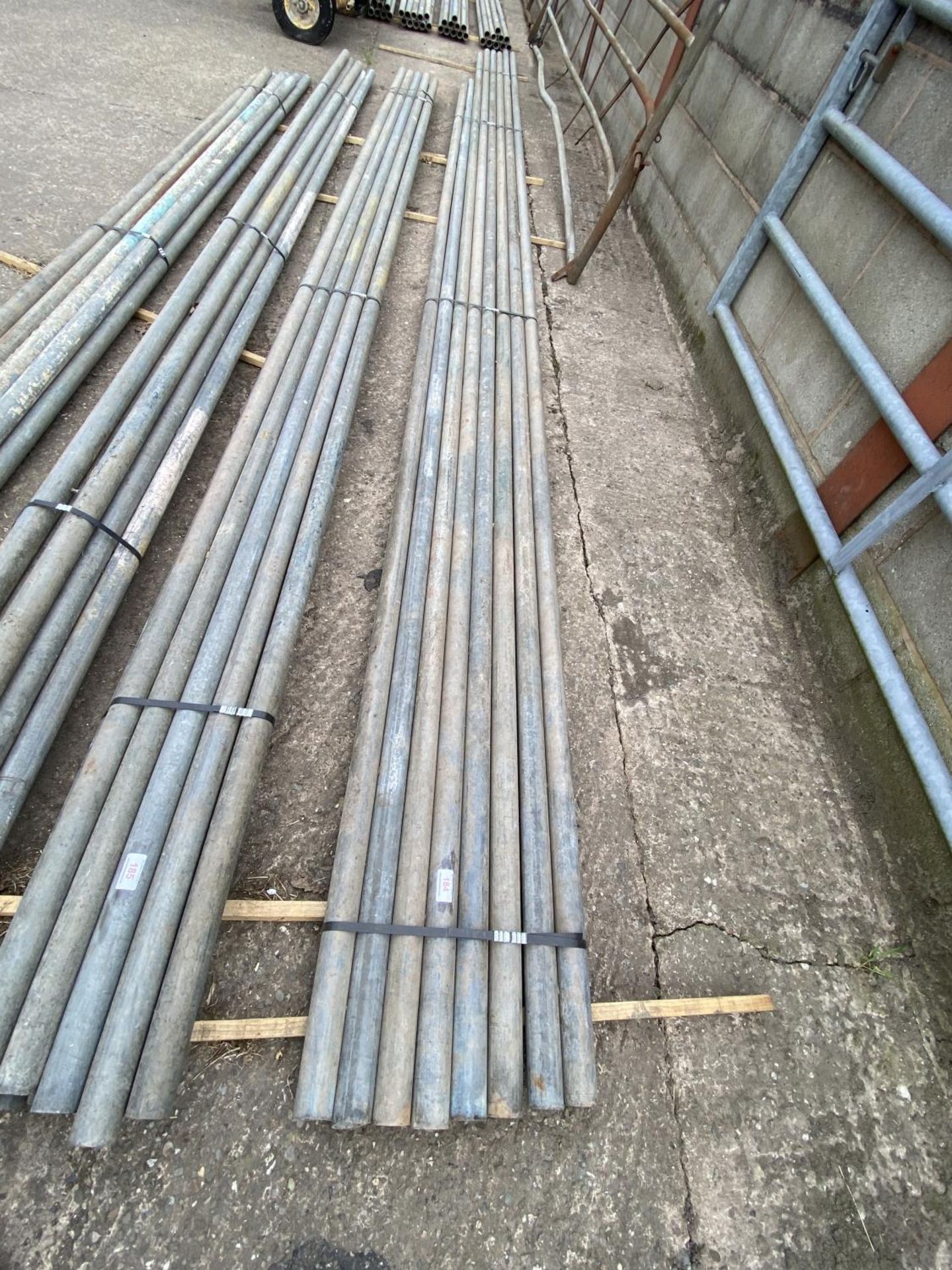 10 SCAFFOLD PIPES LONGEST 21' 5" SHORTEST 17' 2" - Image 2 of 4