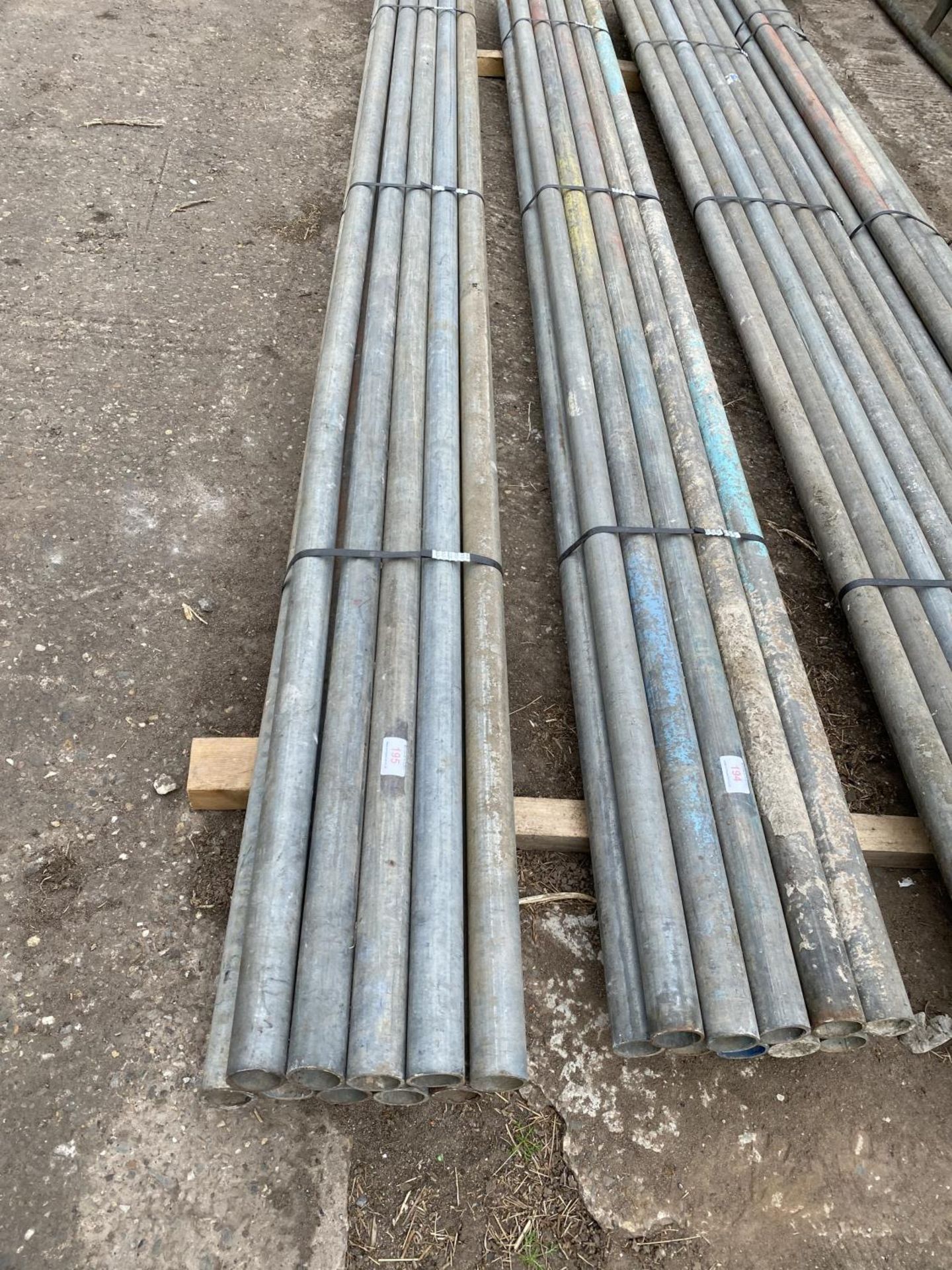 10 SCAFFOLD PIPES 9' 10" LONG