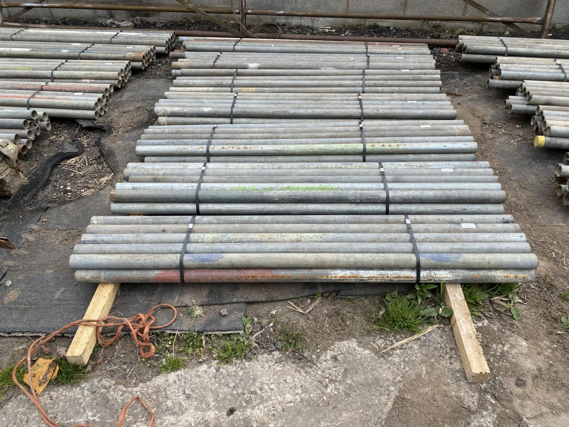 SCAFFOLD PIPES 5' 7" LONG TO BE SOLD PER PIPE WITH THE OPTION ON THE FOLLOWING PIPES - Image 3 of 3