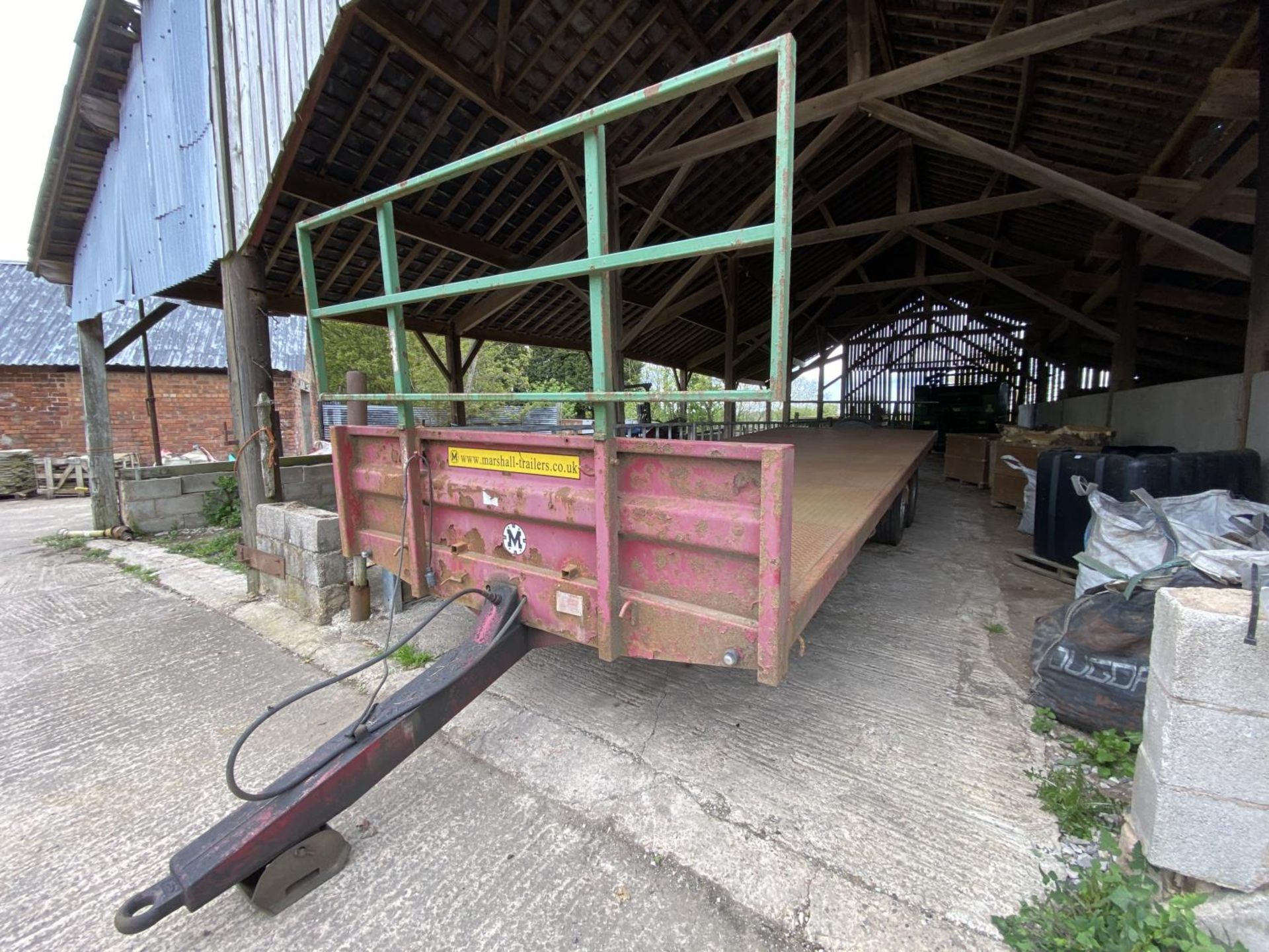 MARSHALL 24' BALE TRAILER WITH CHEQUER PLATE FLOOR ON 4 ROAD TYRES WITH SPARE ROAD TYRE & WHEEL - Image 2 of 4