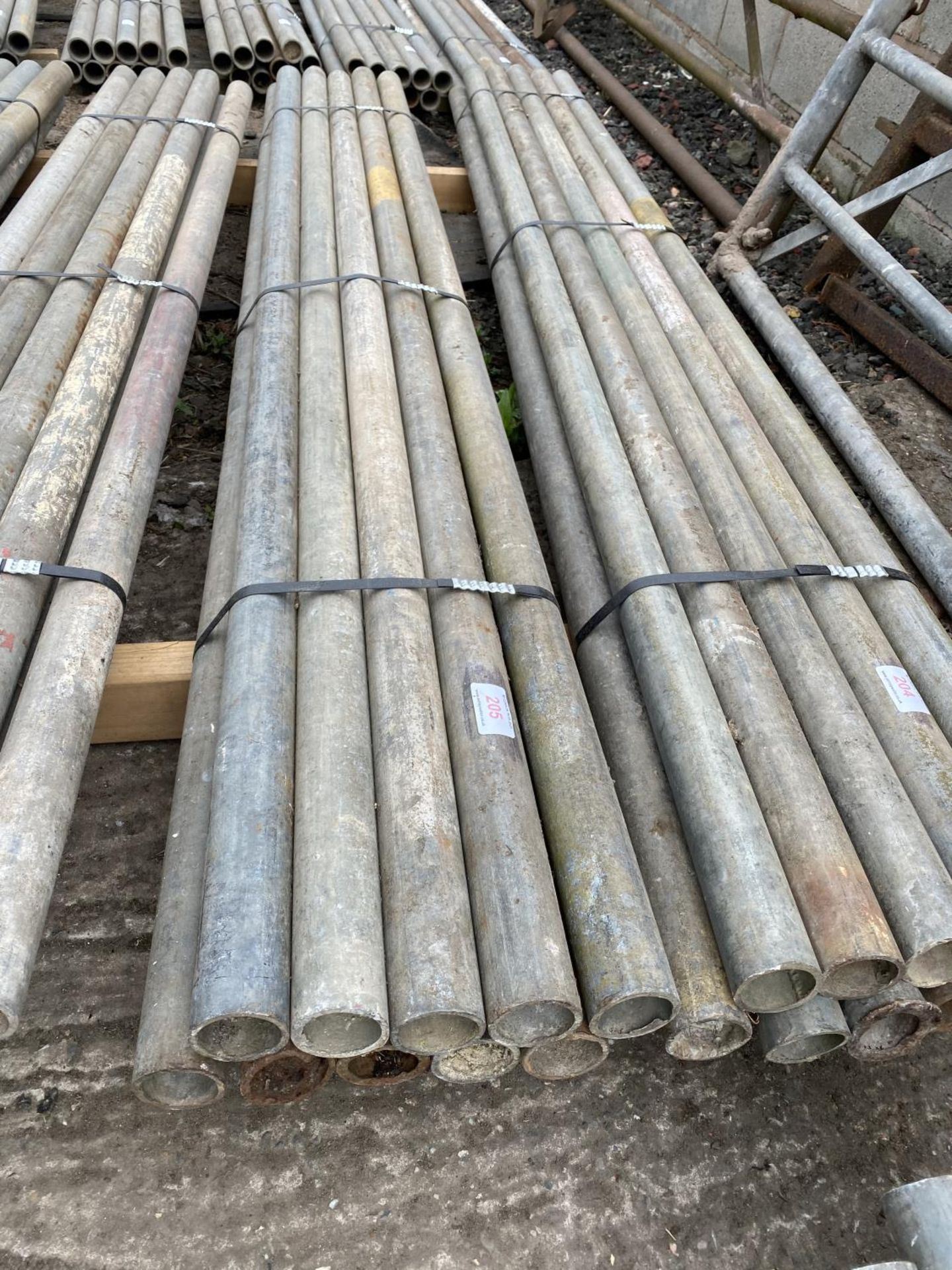 SCAFFOLD PIPES 6' 6" LONG TO BE SOLD PER PIPE WITH THE OPTION