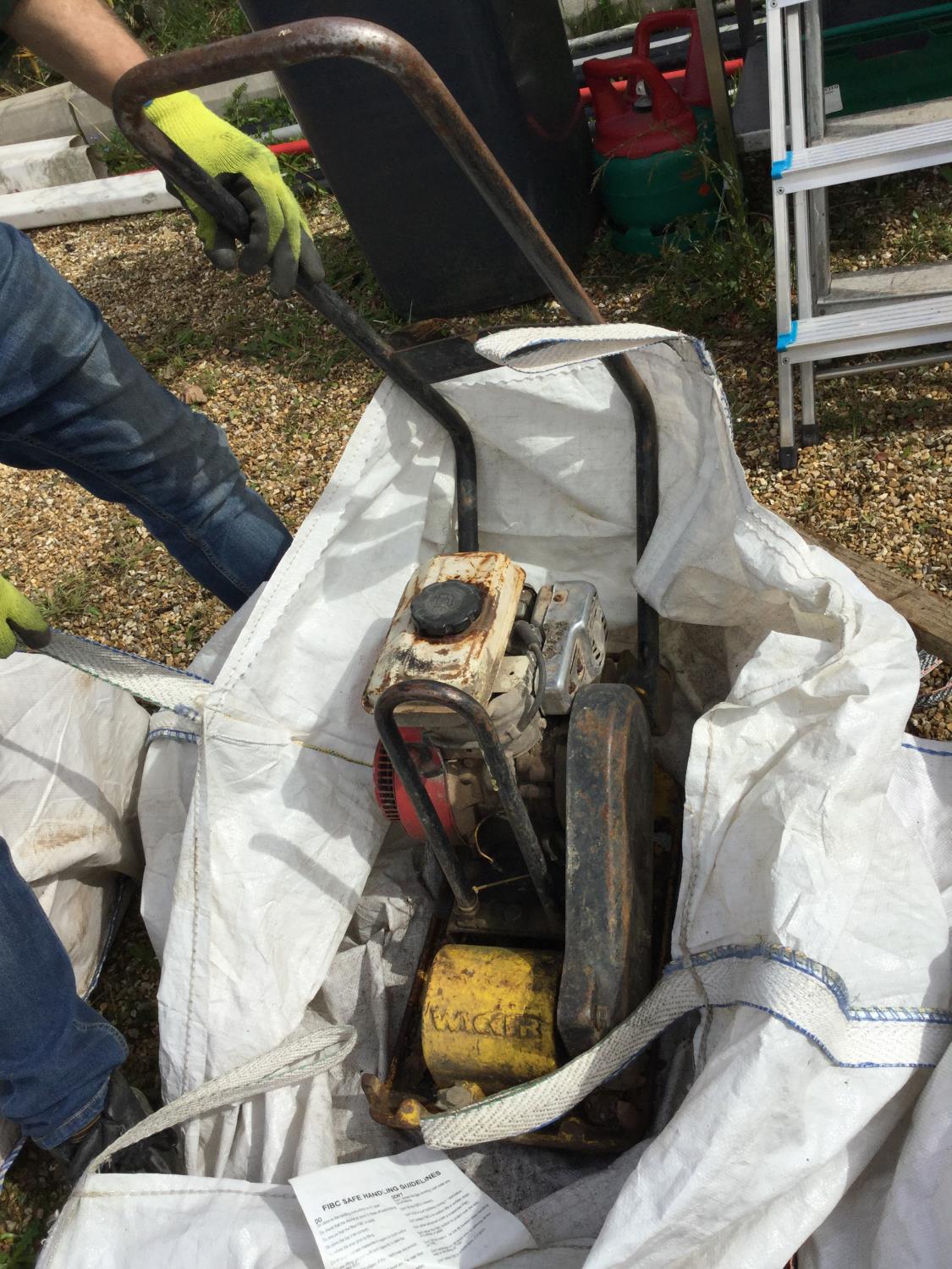 A SMALL WACKER PLATE, 12" NB:THESE ITEMS ARE TO BE COLLECTED FROM HEATHER BANK FARM, CONGLETON,