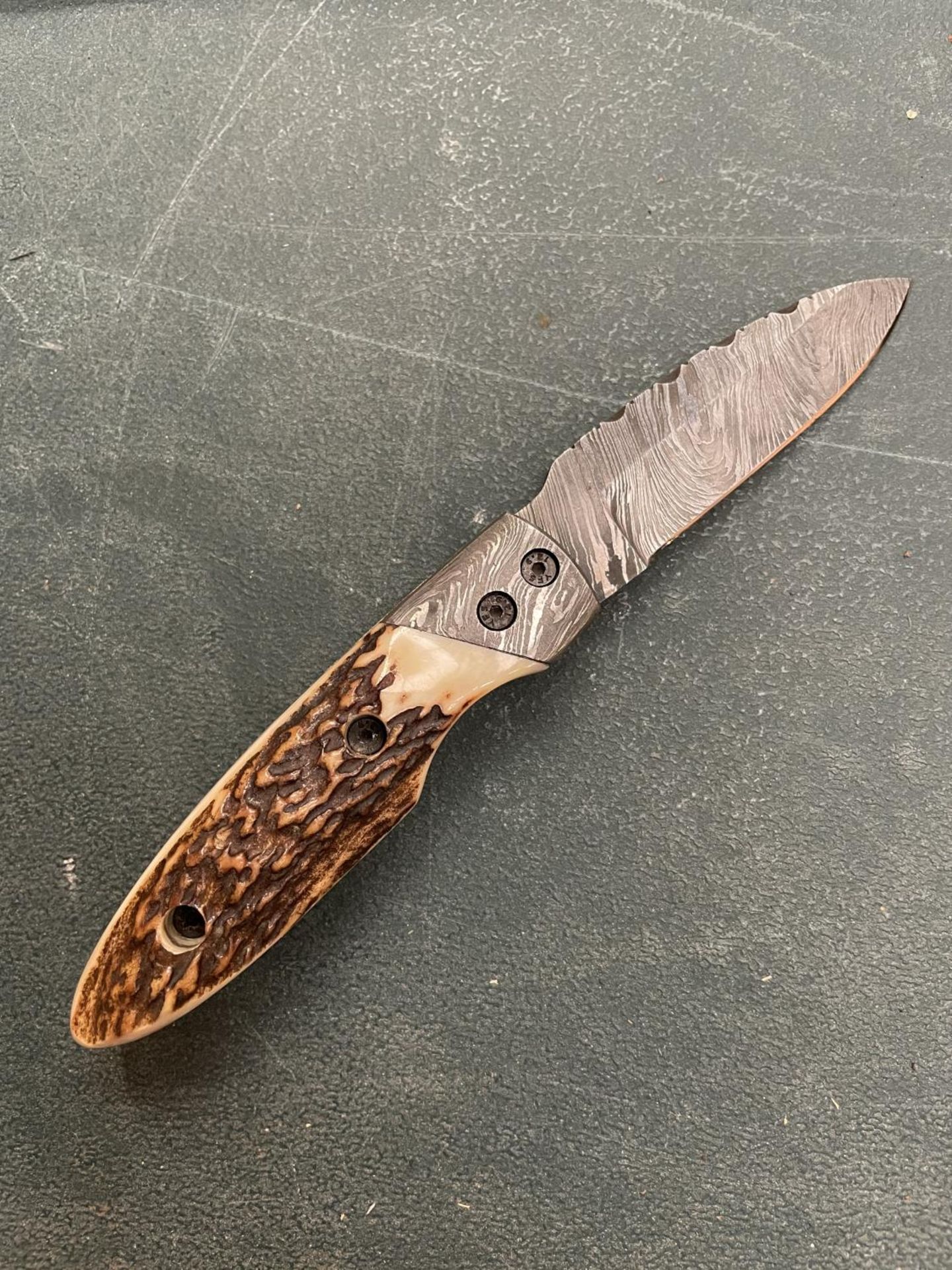 A DECORATIVE 'PERKIN' SINGLE BLADE FOLDING POCKET KNIFE