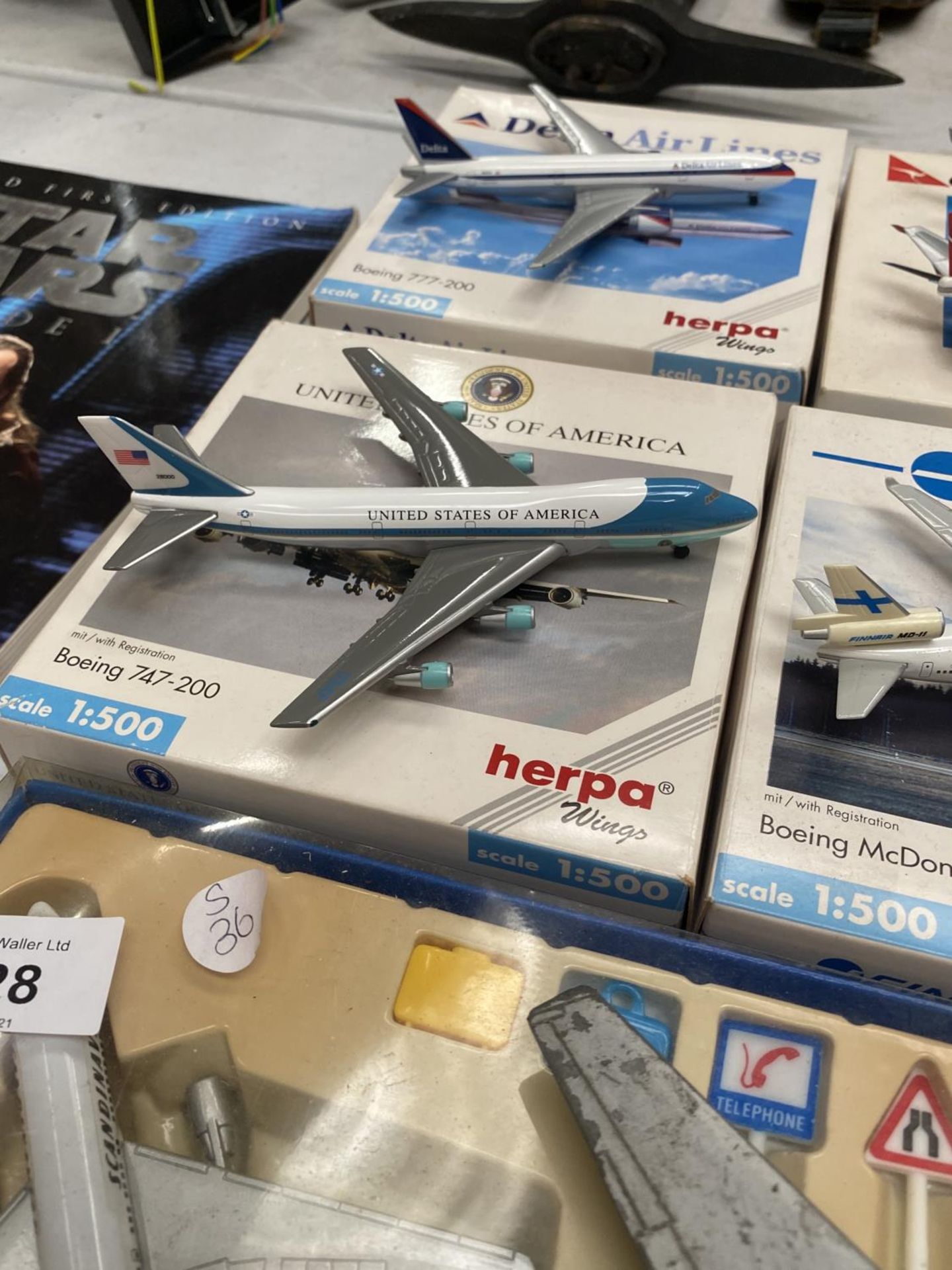 A COLLECTION OF MODEL AIRCRAFT MODELS - Image 3 of 4