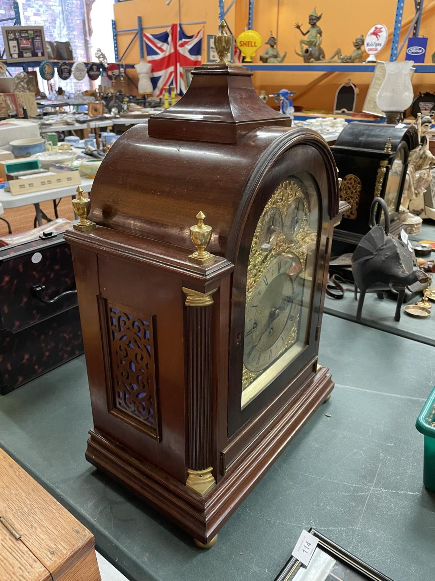 A CIRCA 1890 MAHOGANY BRACKET CLOCK BY MARTIN OF LONDON, HAVING EIGHT DAY MOVEMENT WITH STRIKING AND - Image 3 of 7