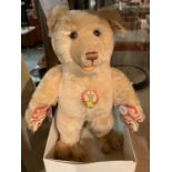 A STEIFF SCHNAPP DICKIE REPLICA TEDDY LIMITED EDITION OF 5000 WITH EAR STUD