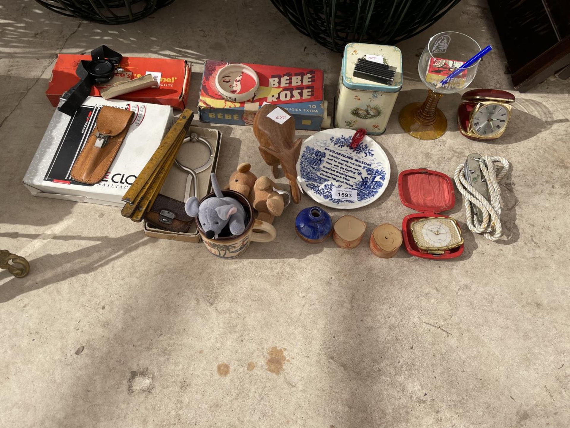 AN ASSORTMENT OF ITEMS TO INCLUDE A TREEN ELEPHANT, VINTAGE TINS AND CLOCKS ETC