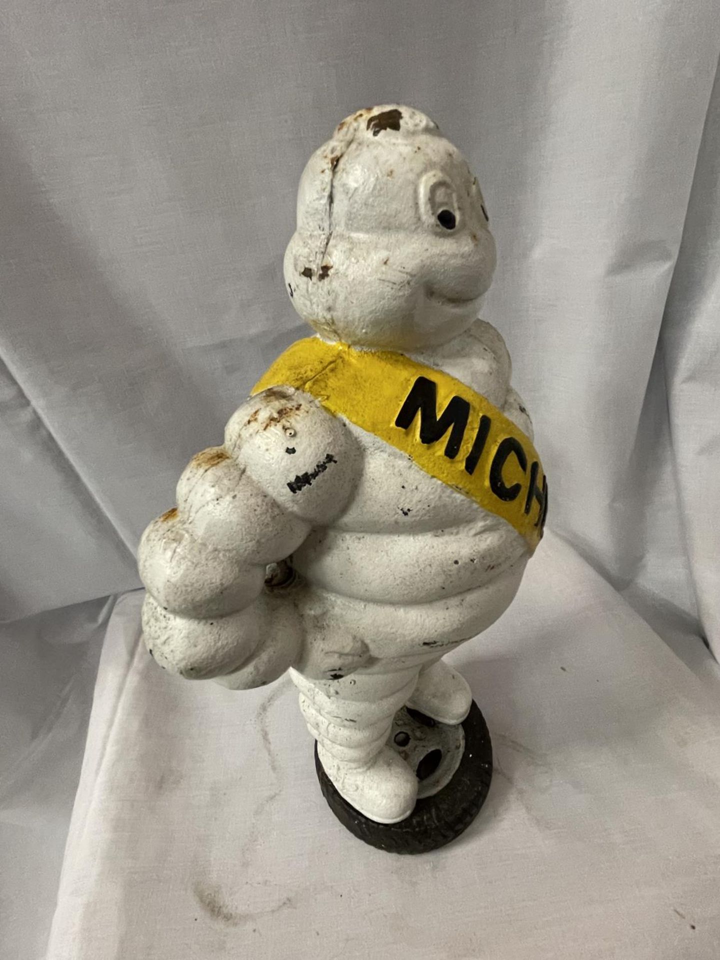 A HEAVY CAST MICHELIN STYLE MAN 'DETROIT REG.1918' - Image 3 of 4