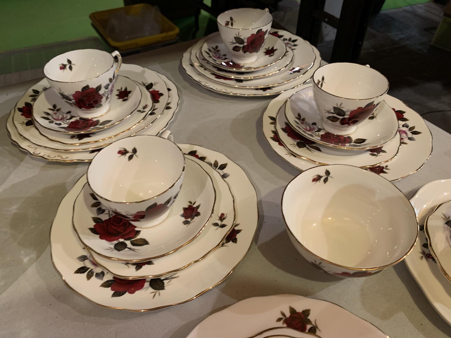 A COLCLOUGH PART TEA SET TO INCLUDE PLATES, SIDE PLATES, TEA CUPS & SAUCERS, SUGAR BOWL & MILK JUG - Image 2 of 2