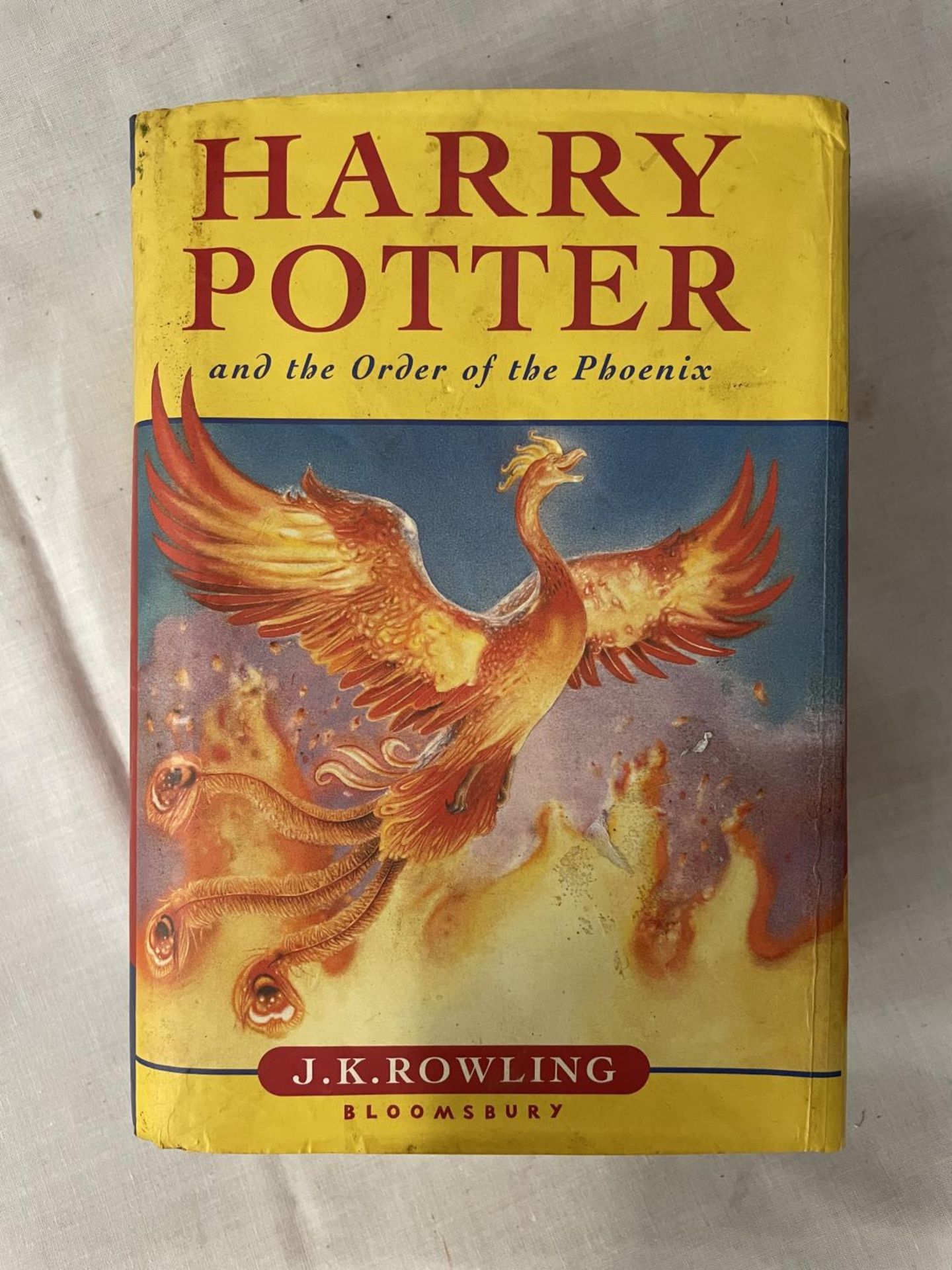 A FIRST EDITION HARRY POTTER AND THE ORDER OF THE PHOENIX HARD BACKED BOOK