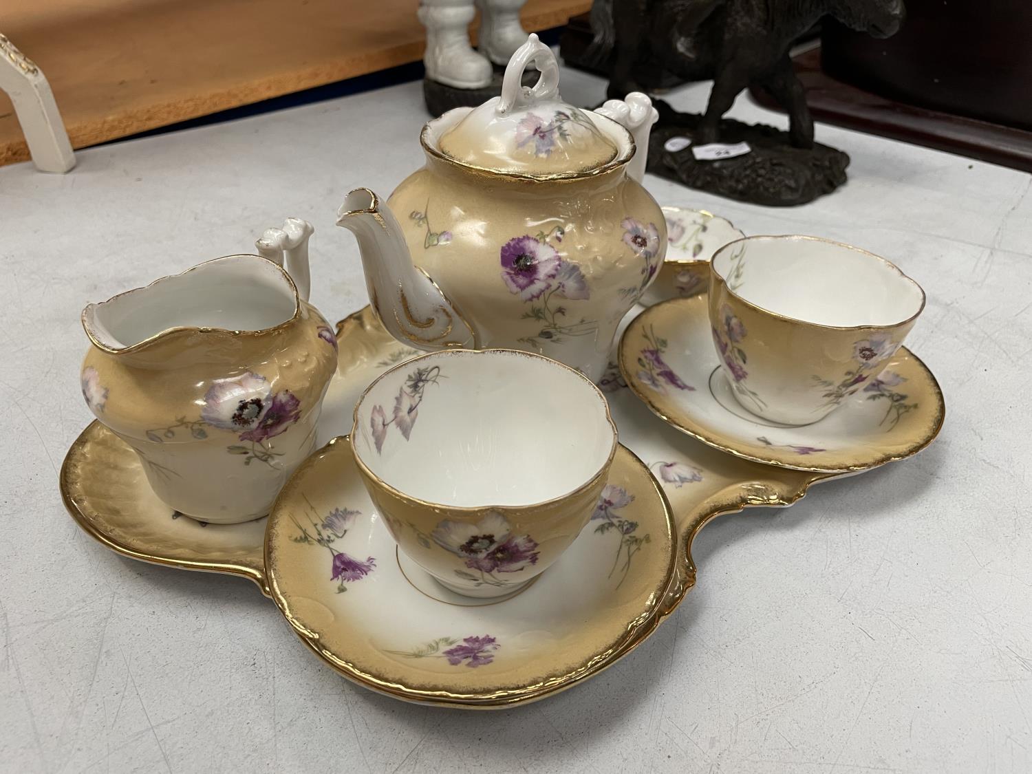 TEA FOR TWO, FLORAL WITH GOLD RIM DETAILING TEA SET COMPRISING TRAY, TEAPOT, TWO CUPS & SAUCERS, - Image 3 of 4