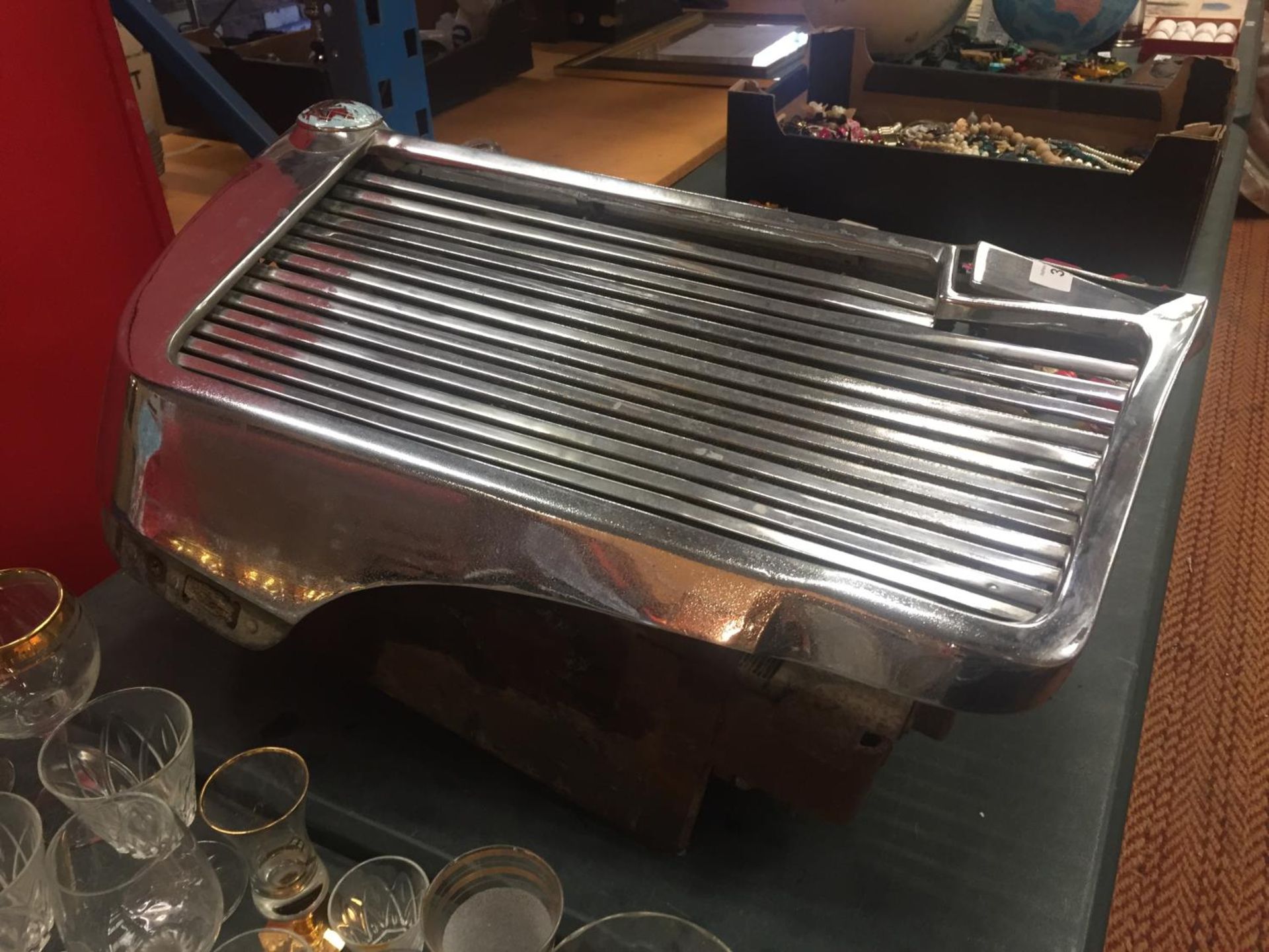 A VINTAGE TRIUMPH ROADSTER APPROXIMATELY 1949 RADIATOR AND GRILL - Image 3 of 3