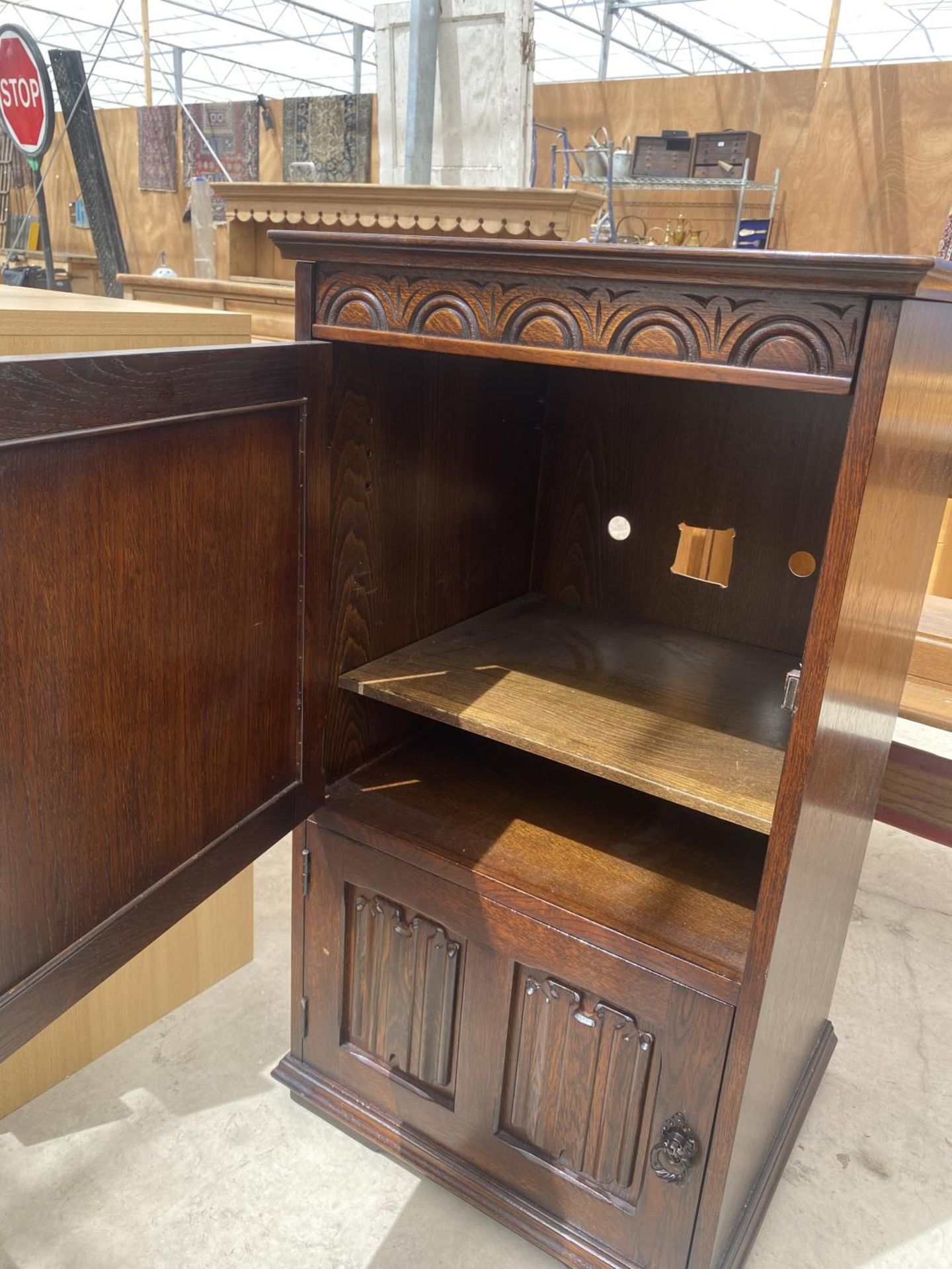 AN OAK PRIORY STYLE STEREO CABINET - Image 2 of 3