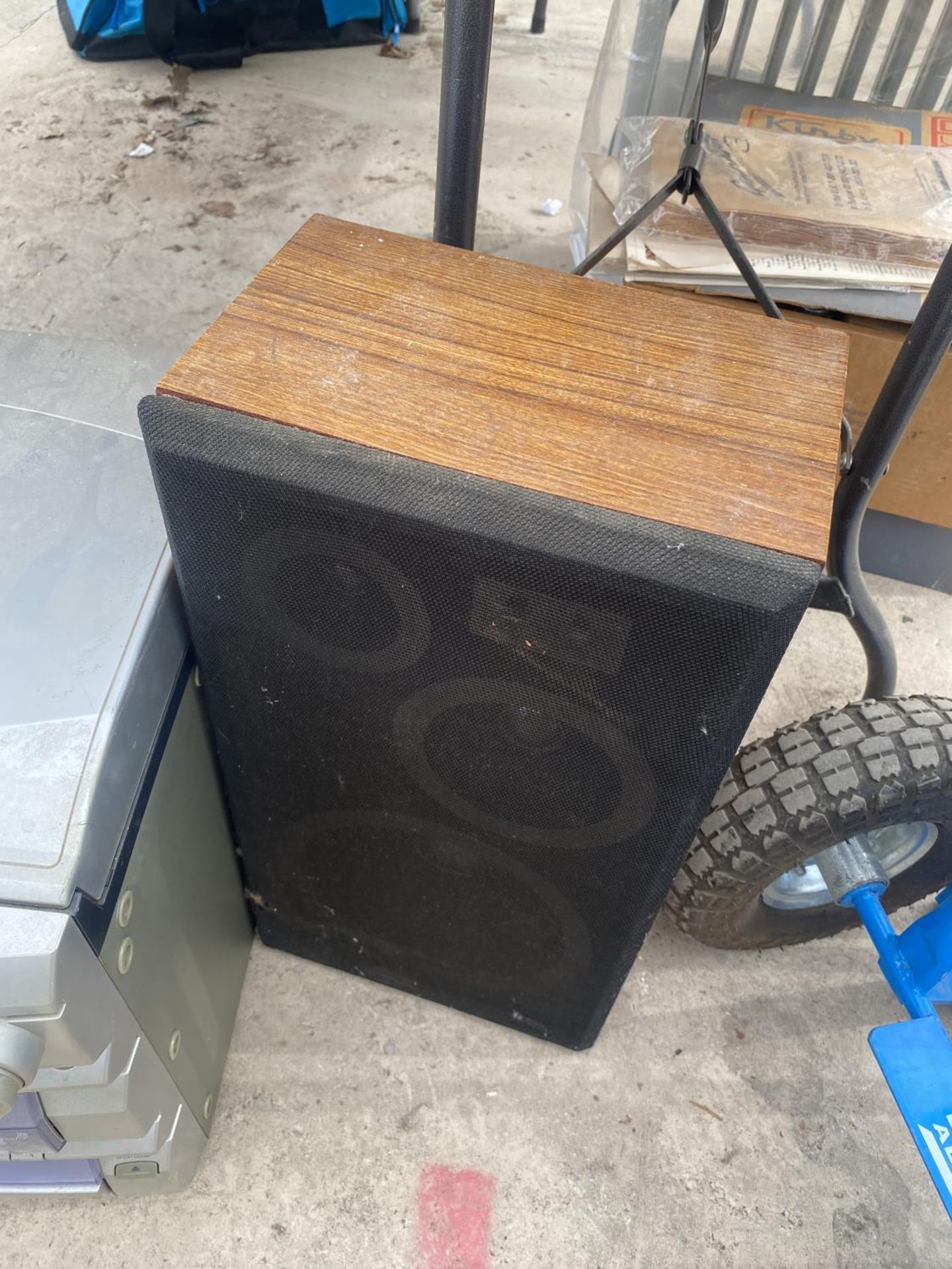 A GOODMANS HI-FI AND A PAIR OF WOODEN SPEAKERS - Image 4 of 4