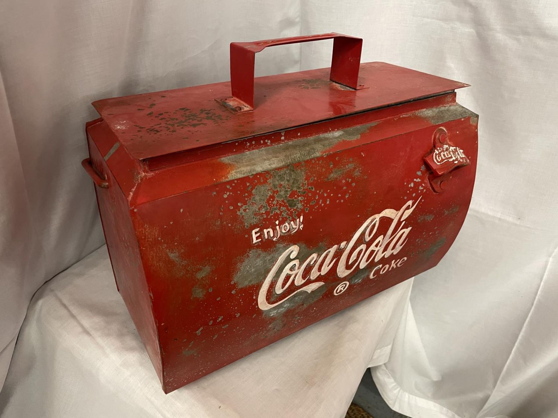 A LARGE METAL 'ENJOY COCA-COLA' LIDDED CONTAINER WITH HANDLE 44CM X 35CM - Image 2 of 3