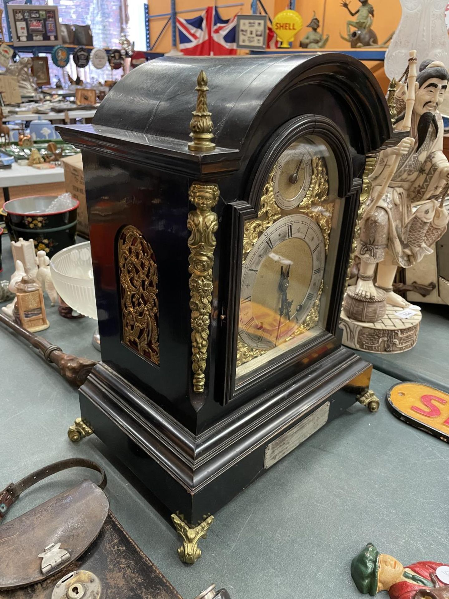 A VICTORIAN EBONISED BRACKET CLOCK WITH SILVERISED DIAL, GILDED DECORATION AND PIERCED SIDE - Image 2 of 7
