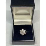 AN 18 CARAT WHITE GOLD FLOWER DESIGN CLUSTER RING WITH 2 CARATS OF DIAMONDS IN A PRESENTATION BOX