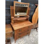 AN OAK ART NOUVEAU DRESSING CHEST, 36" WIDE