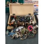 A WOODEN BOX CONTAINING A LARGE QUANTITY OF COSTUME JEWELLERY