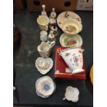 A COLLECTION OF CERAMICS INCLUDING SPODE AND ANYNSLEY