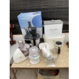 AN ASSORTMENT OF KITCHEN ELECTRICALS TO INCLUDE A JUICER, FOOD PROCCESOR AND MIXER ETC