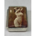 A MARKED SILVER PILL BOX WITH AN EROTIC DESIGN LID