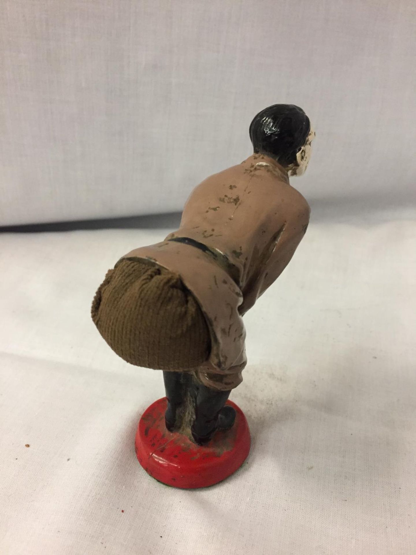A COLD PAINTED ADOLF HITLER BRONZE FIGURINE PIN CUSHION - Image 3 of 4