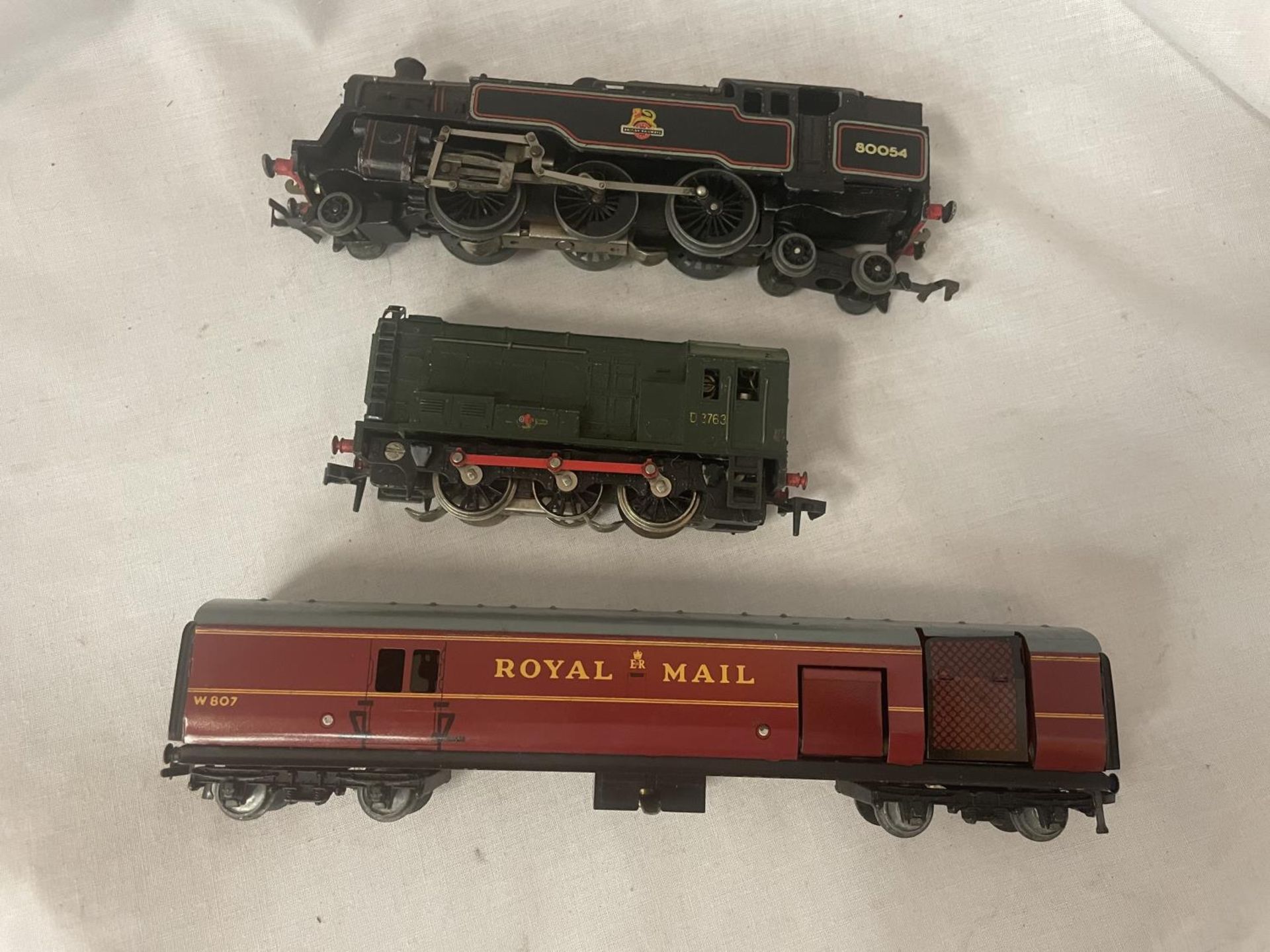 VARIOUS HORNBY DUBLO ITEMS - A BRITICH RAIL 2-6-4 LOCOMOTIVE NUMBER 80054, A BRITISH RAIL 0-6-0 TANK - Image 5 of 5