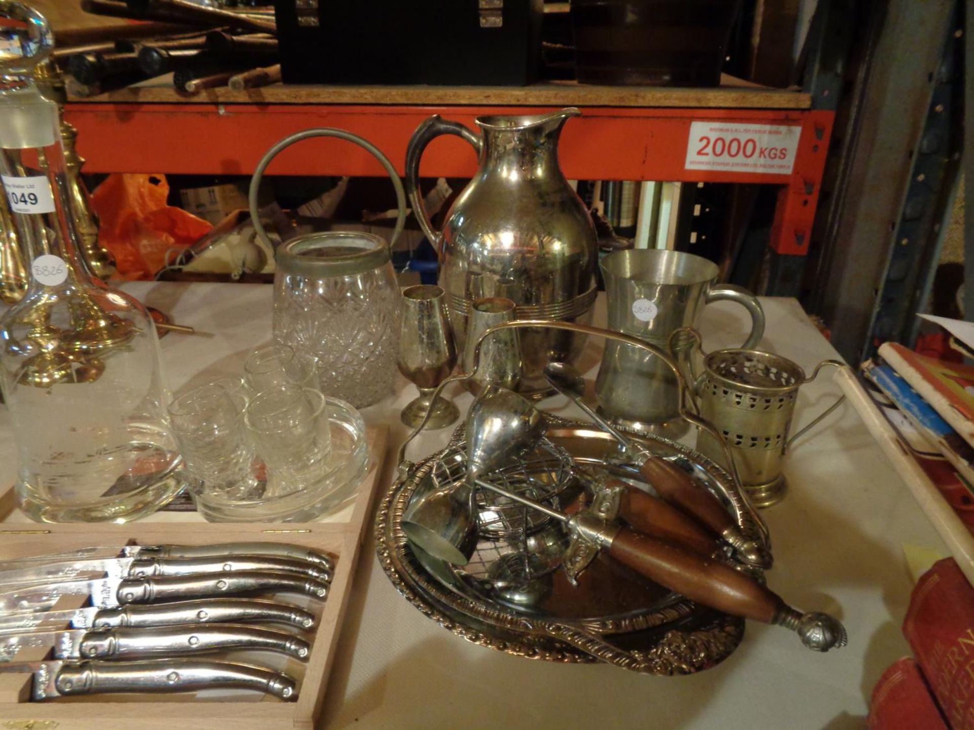 AN ASSORTMENT OF WHITE METAL ITEMS TO INCLUDE A CAKE STAND AND A SHIP THEMED DECANTER - Image 2 of 2