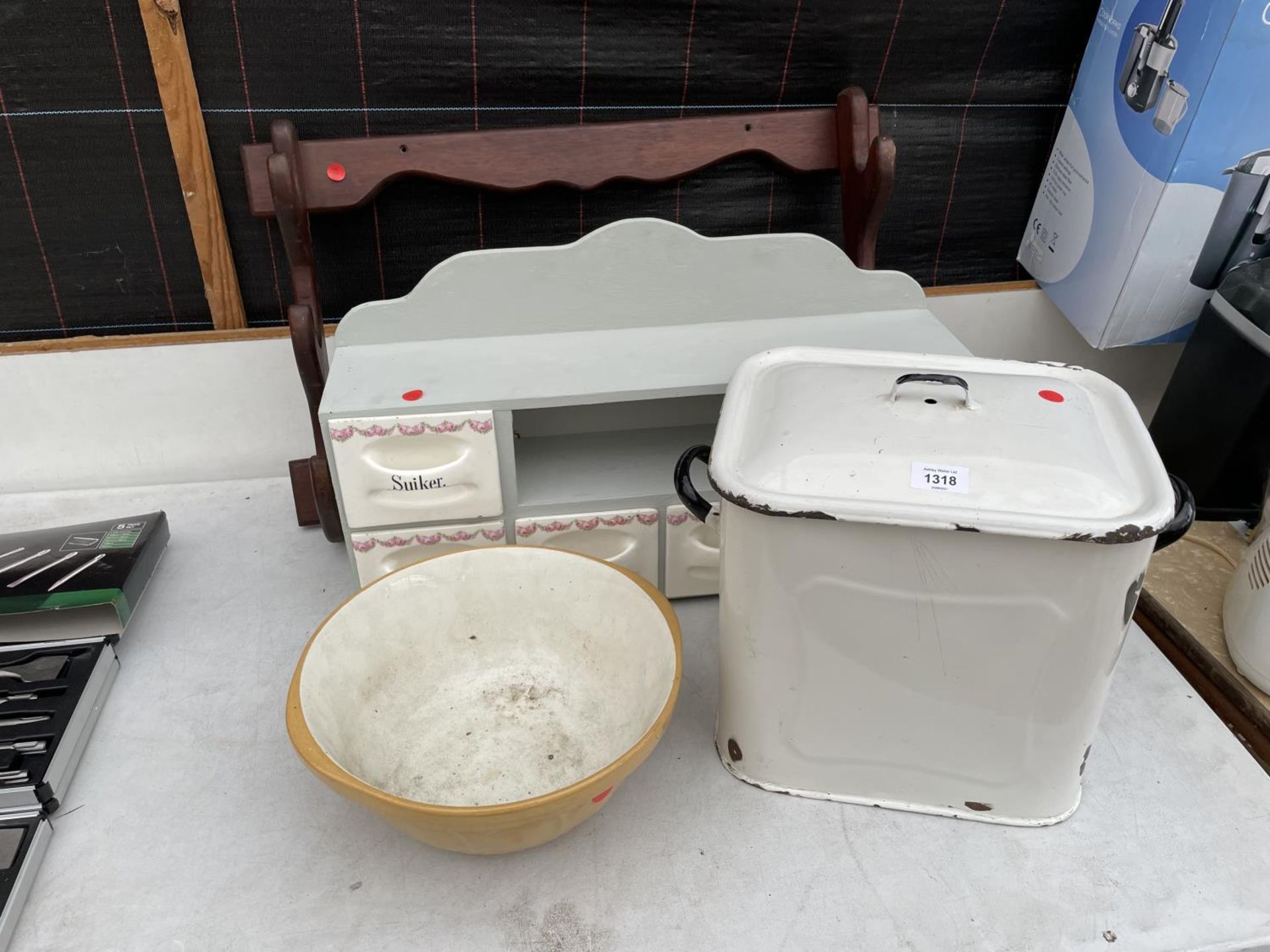 AN ASSORTMENT OF ITEMS TO INCLUDE AN ENAMEL BREAD BIN, MIXING BOWL AND SHELVES ETC