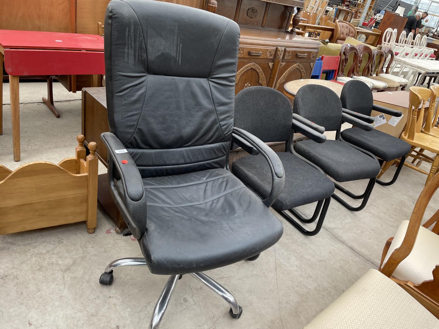 A NICEDAY SWIVEL BLACK OFFICE CHAIR AND THREE OFFICE ELBOW CHAIRS