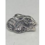 A MARKED SILVER RABBIT BROOCH