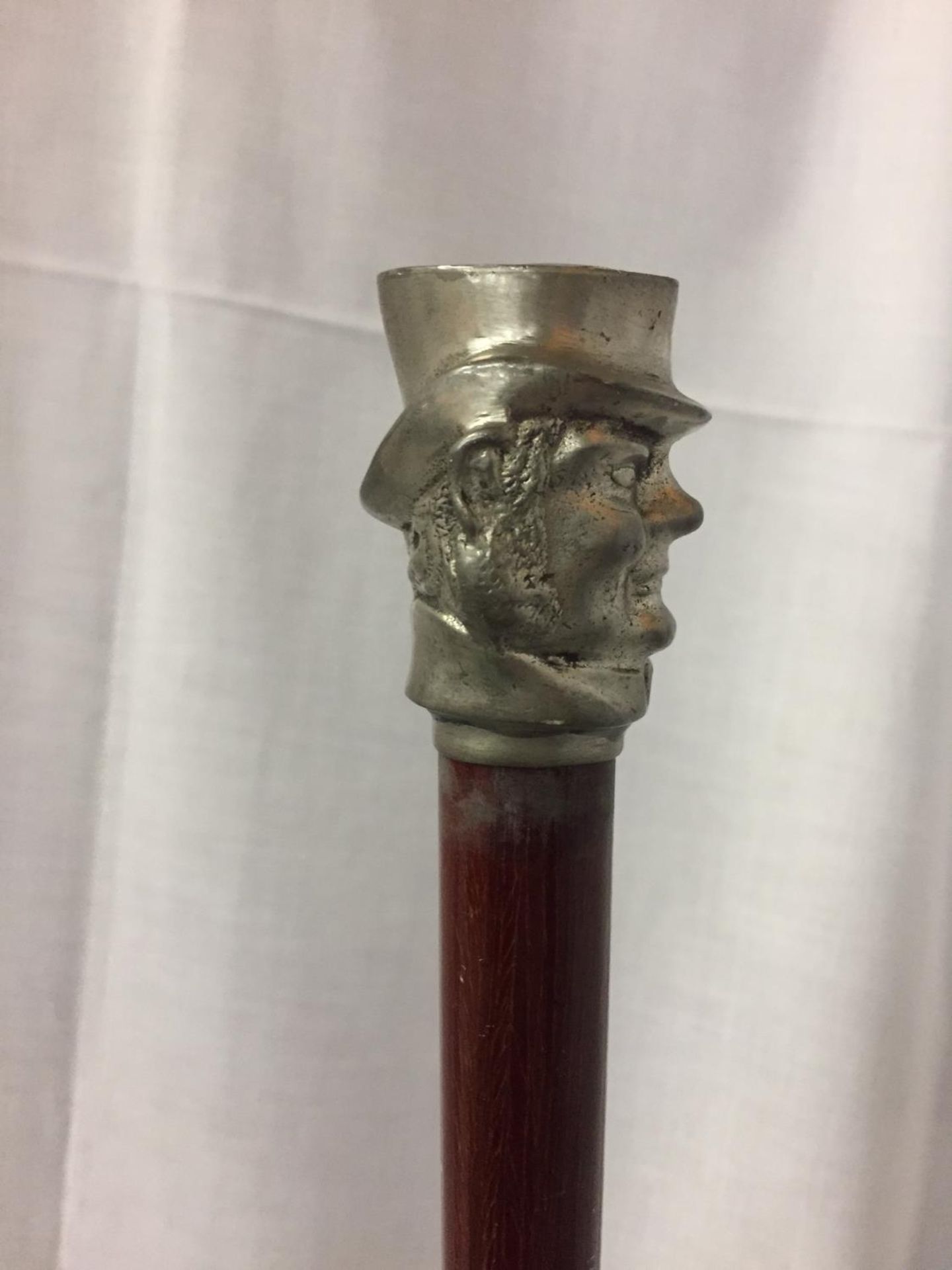 A REGENCY GENTLEMANS HEAD WALKING STICK - Image 2 of 3