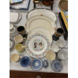 A COLLECTION OF CHINA TO INCLUDE TWO MEAT PLATTERS AND WEDGEWOOD JASPER WARE