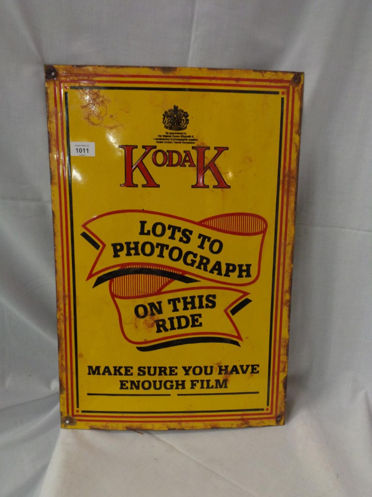 AN ENAMEL KODAK SIGN 60CM X 40CM