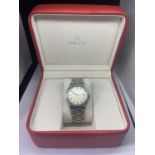 AN OMEGA AUTOMATIC WATCH WITH STAINLESS STEEL STRAP SEEN IN WORKING ORDER NO WARRANTY IN